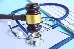 How can medical lien funding help victims of medical malpractice